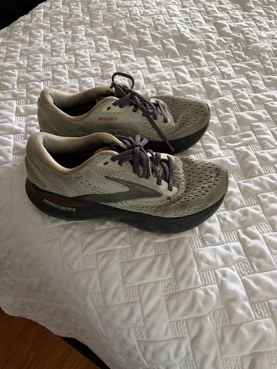 Brooks Shoes - Brooks adrenaline